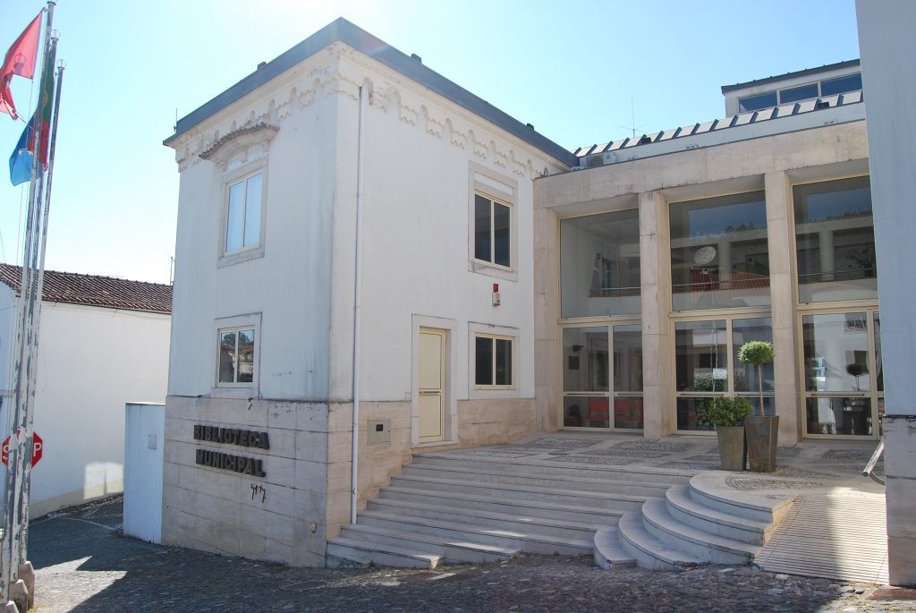 Biblioteca Municipal Miguel Torga Miranda do Corvo @BMMT