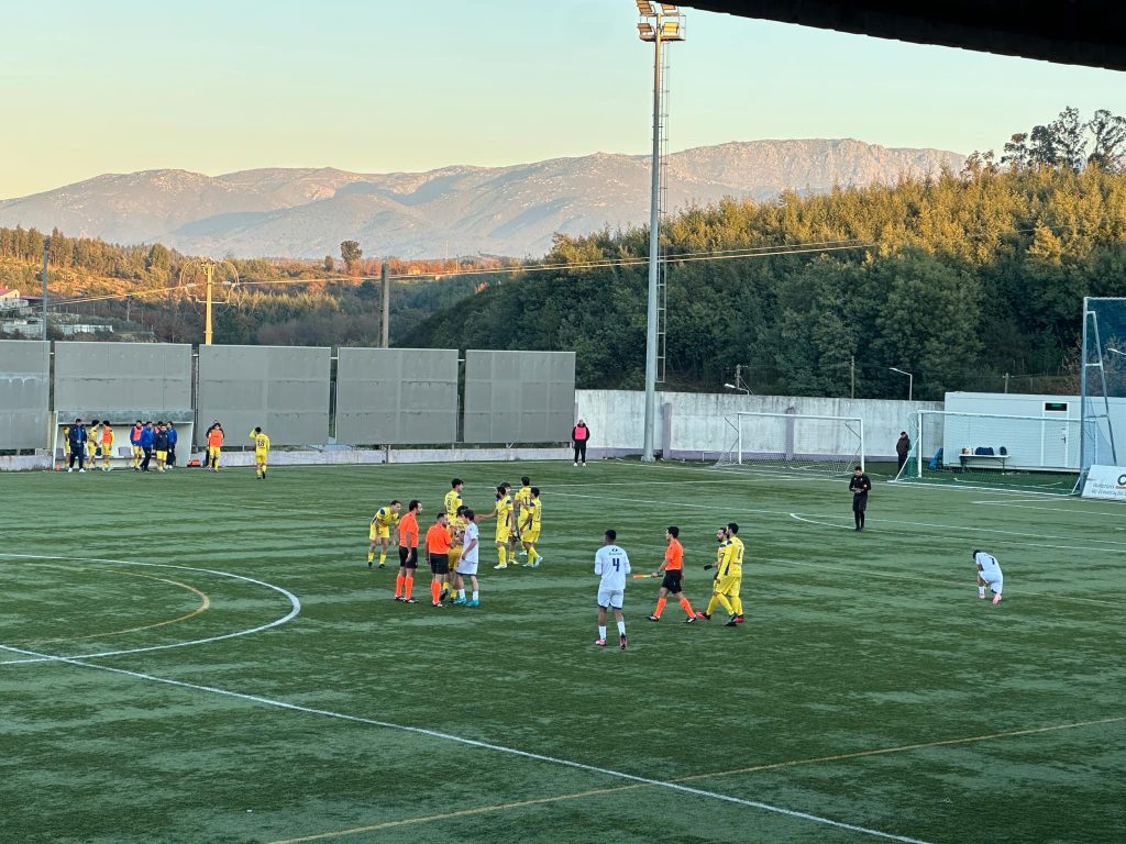 FC Ol. Hospital vs CD Lousanense @beiradigitaltv