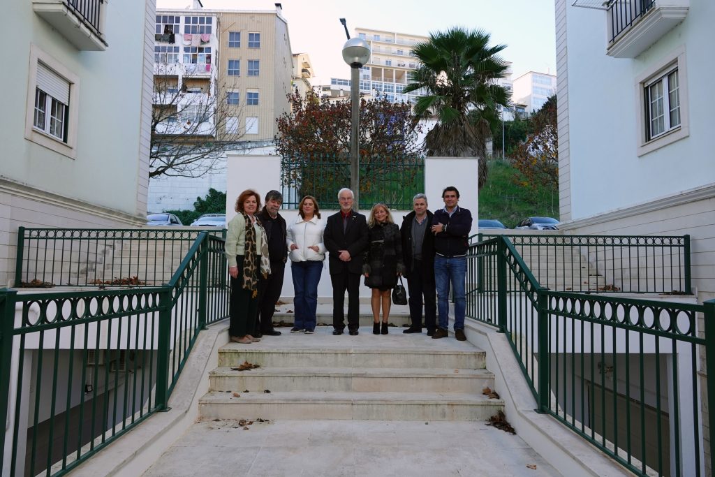 Visita às Escadas na Urbanização Quinta das Lágrimas 1 (Personalizar)