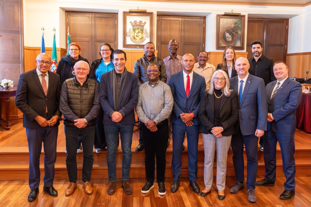 2501 - Visita Geminações 9