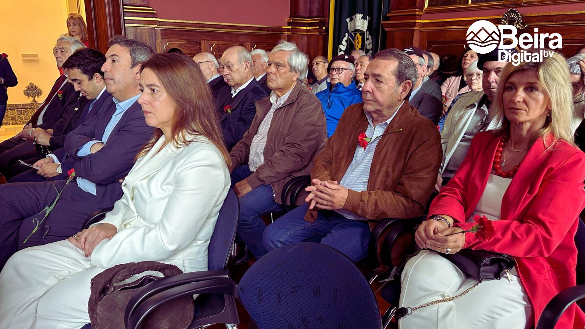 Lousa 25 de Abril @Beira Digital TV