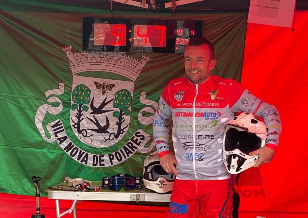 fb62d160-0323-4cb6-acd3-cdb735613dc4