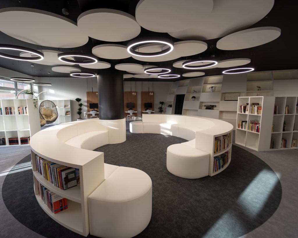 Biblioteca Municipal Fernando Nunes Barata - Pampilhosa da Serra