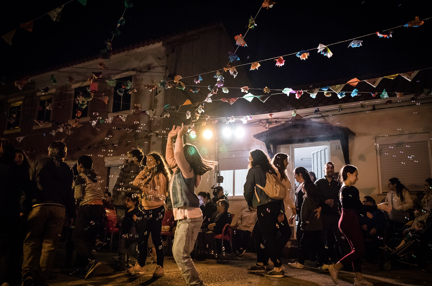 Fogueiras de São João animam Vale das Flores