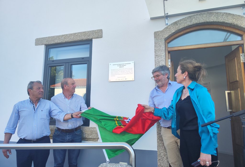 MOH Inaugura‡ֶo CAT Ervedal Beira_1