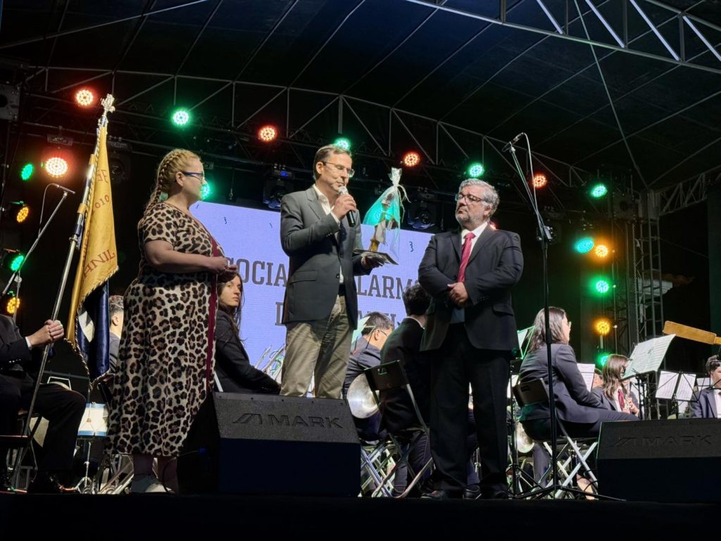 Associação Filarmónica de Arganil - Presidente CM Arganil ao centro