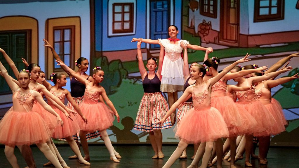 escola_danca_mmv_capuchinho_vermelho_7