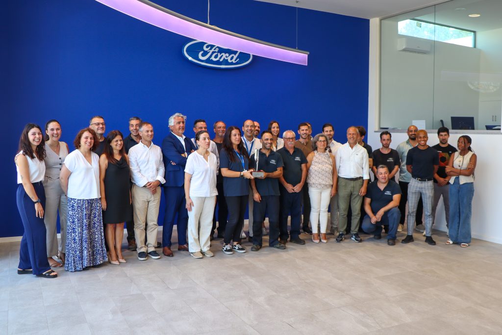 president awards Grupo