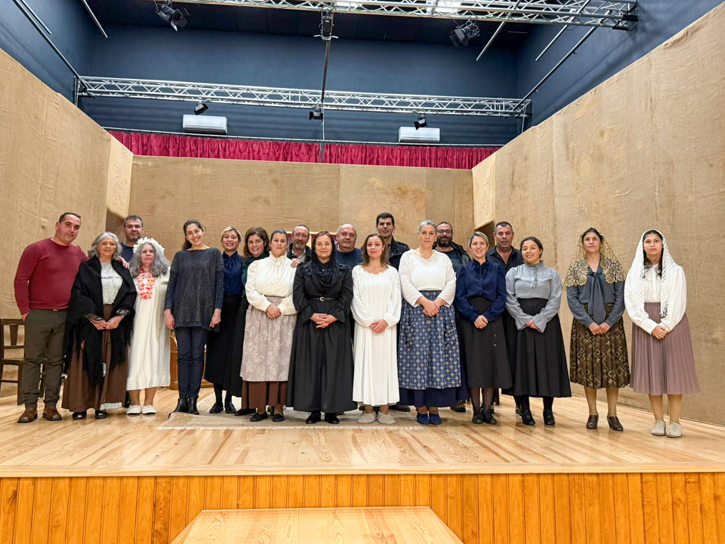 fira_teatro_casa_bernerda_alba_elenco_e_entidades_