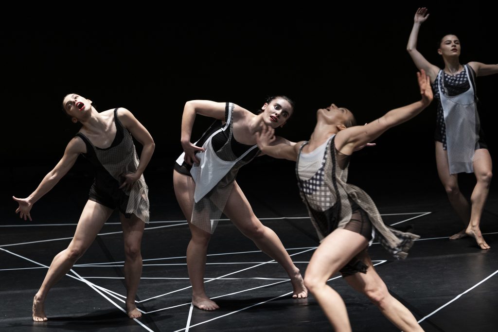 Dupla Joana von Mayer e Hugo Cristóvão realizam iniciativas na Oficina Municipal do Teatro @OMT