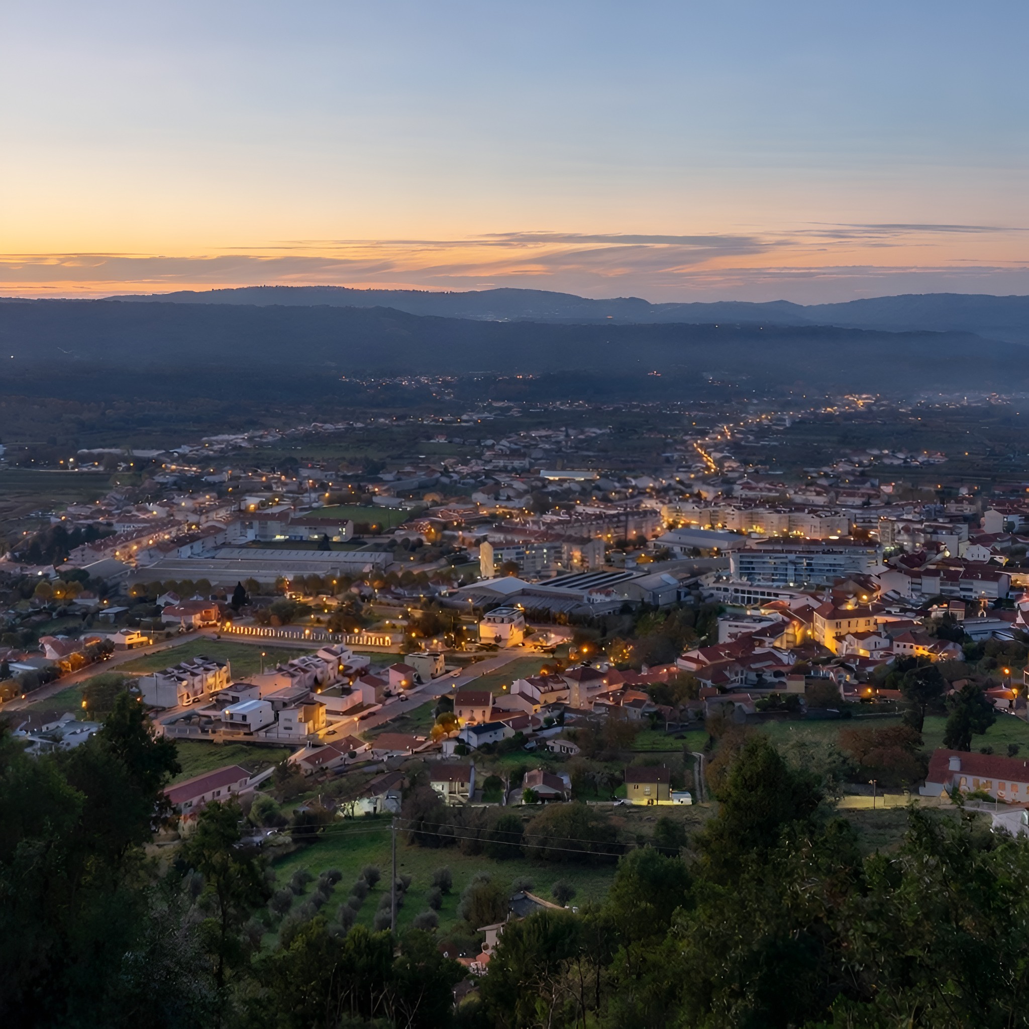Lousã aprova contratos interadministrativos com as freguesias no valor global de 375 745 euros @CM Lousã