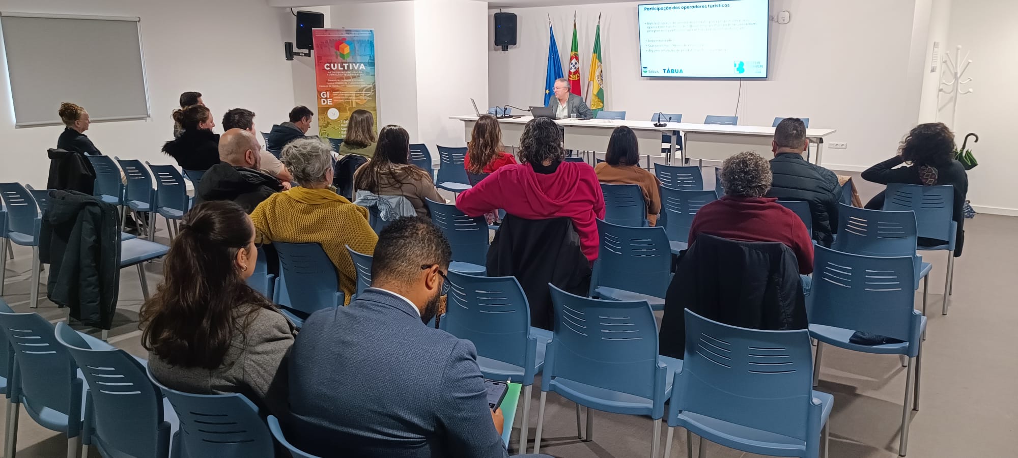 Tábua repudia encerramento da agência do Banco Santander no concelho @CM Tábua