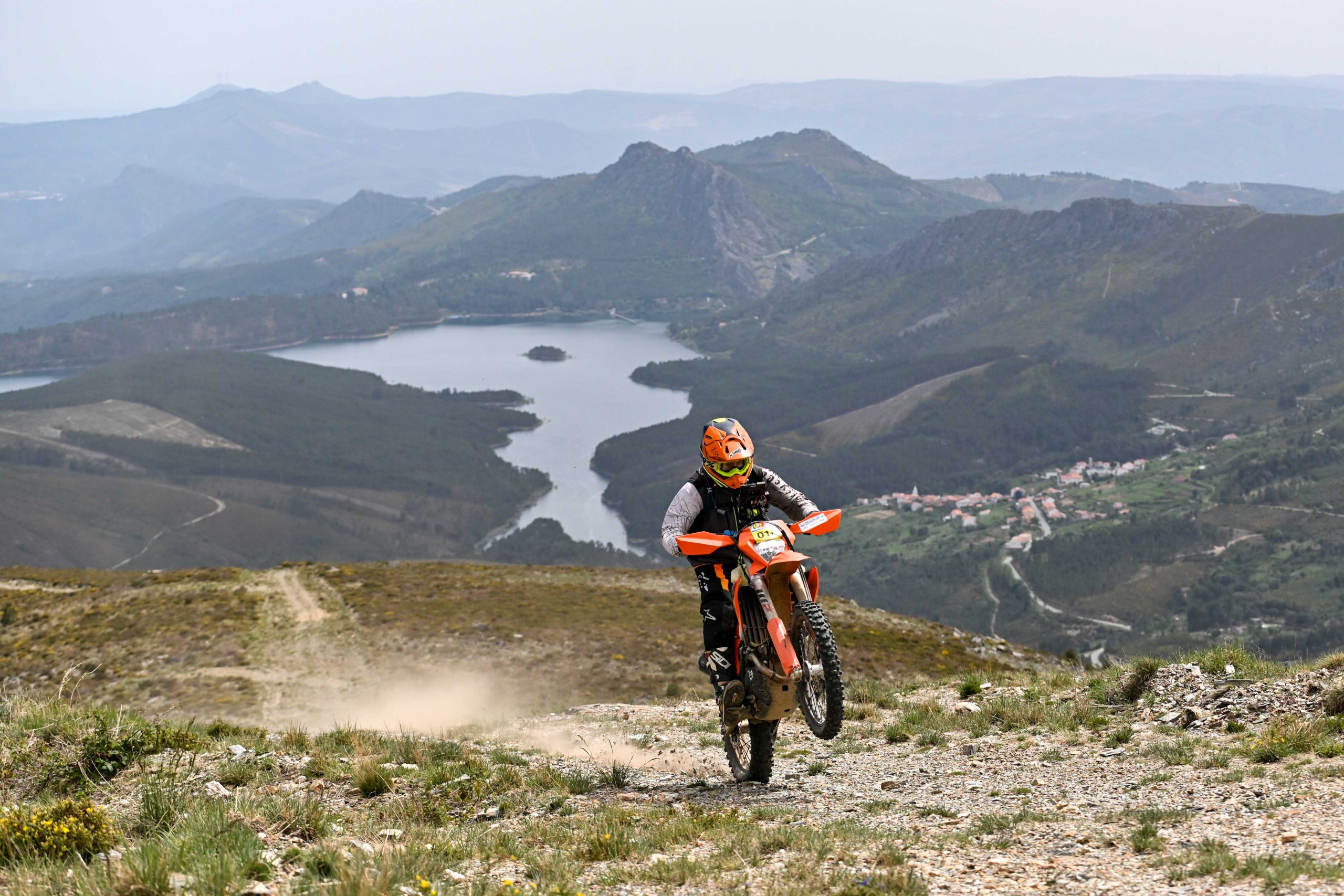 Pampilhosa da Serra conquista pilotos europeus em desafiante prova todo-o-terreno @CM Pampilhosa da Serra