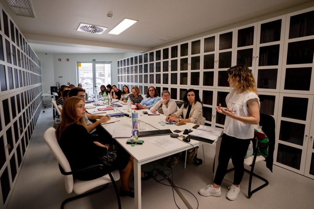 Pampilhosa da Serra realiza ação capacita profissionais para proteção de crianças expostas à violência doméstica @CM Pampilhosa da Serra