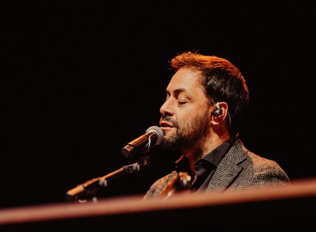 Vila Nova de Paiva comemora 25 de abril com concerto de António Zambujo @António Zambujo