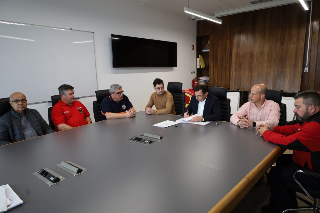 Arganil investe mais de 800 mil euros nas Equipas de Intervenção Permanente e reforça capacidade dos bombeiros @CM Arganil