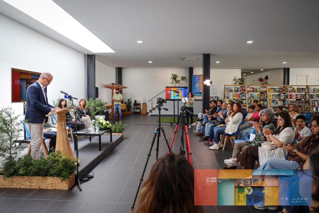 Exposição "Literatura pela Paz" e prémios do concurso "Góis a Ler" marcaram arranque da 28.ª Feira do Livro de Góis @CM Góis