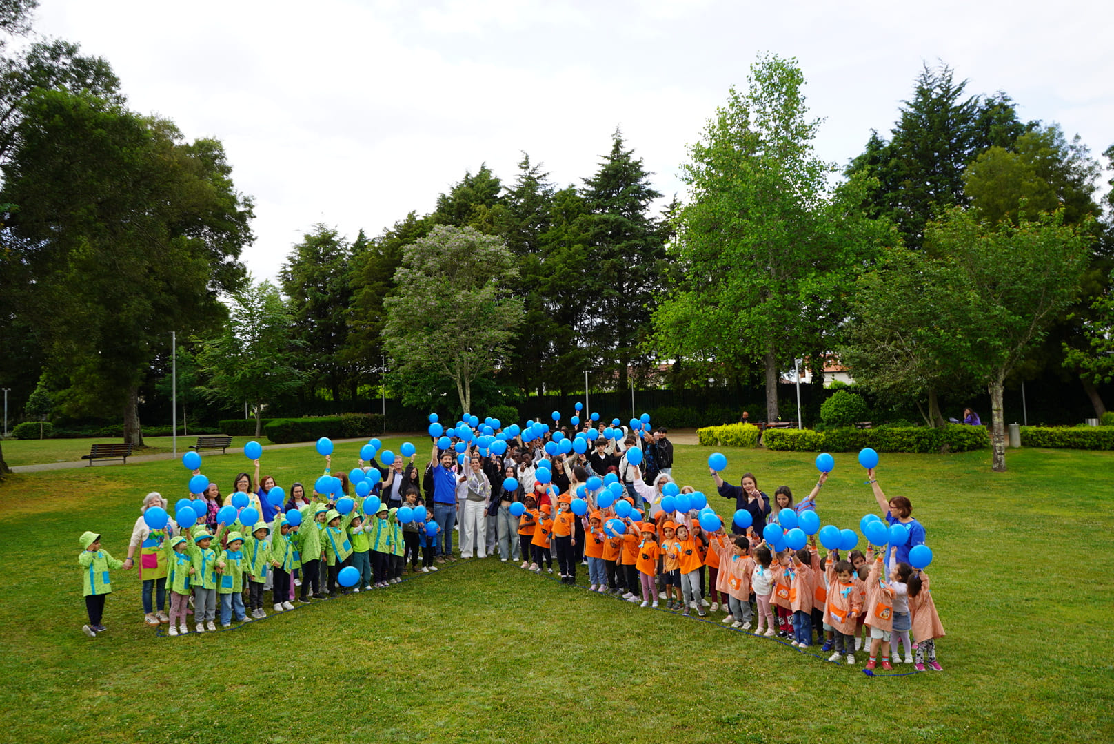 Laço Humano alerta para maus-tratos infantis em Tondela @CM Tondela