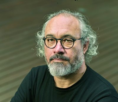 António Tavares apresenta novo romance “A Arte Pendular do Baloiço” @CM Figueira da Foz