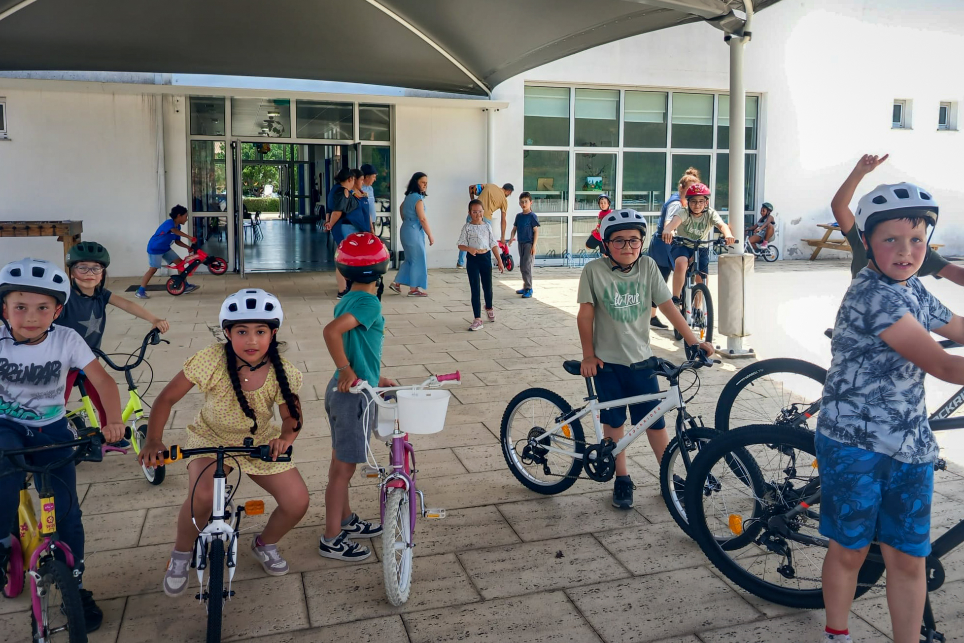 Pampilhosa da Serra reforça parque de bicicletas nas escolas do concelho @CM Pampilhosa da Serra
