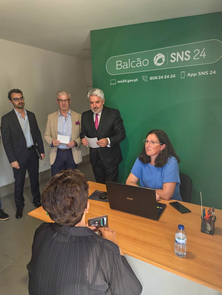 Freguesias de Viseu dispõem agora do Balcão SNS 24 para apoio no acesso aos serviços digitais e de telessaúde @CM Viseu