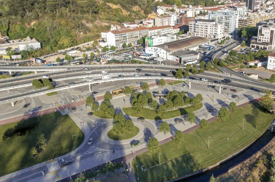 Avenida Fernão de Magalhães e a Avenida Marginal @Metro Mondego