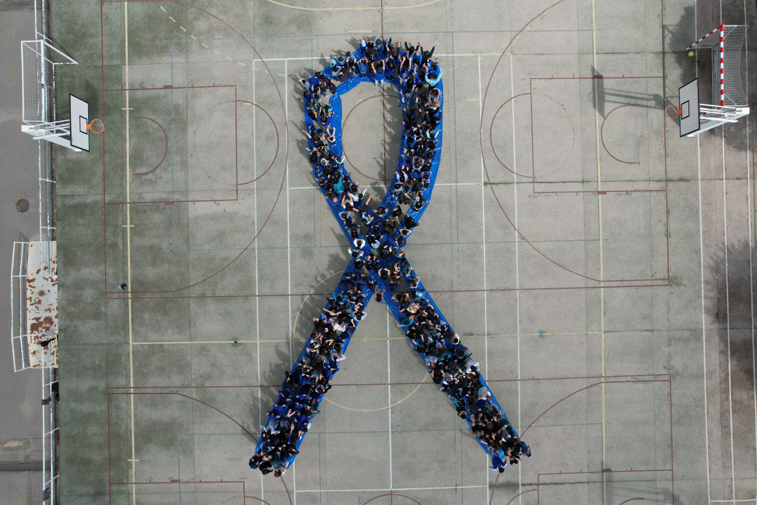Campanha Laço Azul envolve alunos do Agrupamento de Escolas Infante D. Pedro @CM Penela