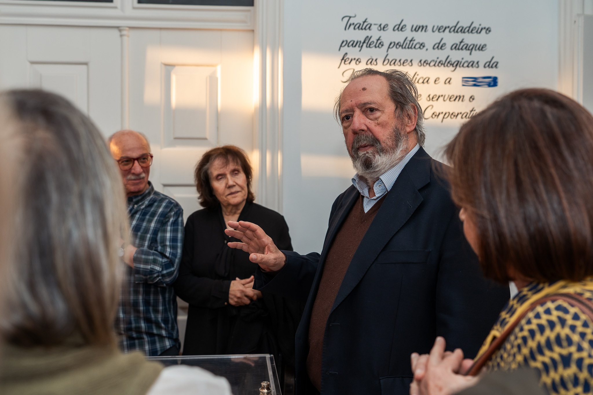 Exposição da Casa da Escrita sobre livros censurados encerra com mesa-redonda e visita guiada @CM Coimbra