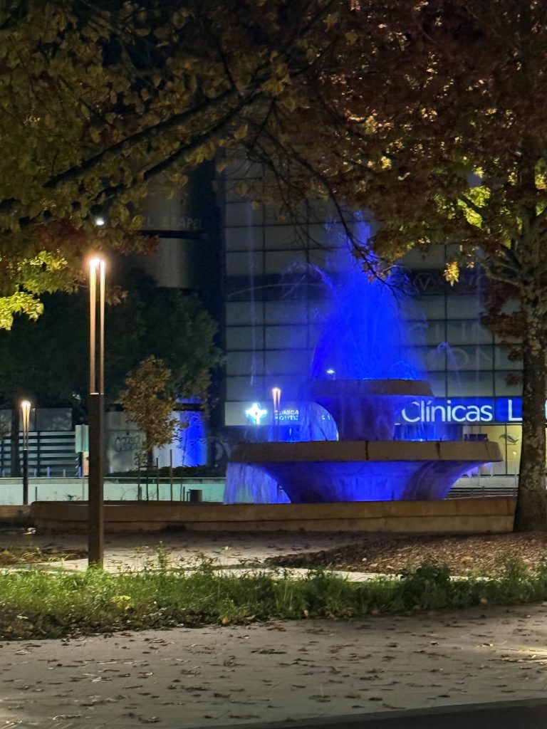 Coimbra assinala Dia Mundial da Doença Inflamatória do Intestino com iluminação de fontes @CM Coimbra