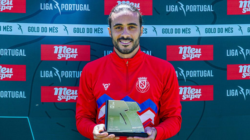 Landinho, do FC Felgueiras, recebeu o Prémio Golo do Mês de abril da Liga Portugal 2 Meu Super, depois de conquistar a preferência dos adeptos @Liga Portugal