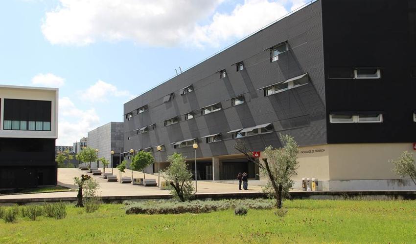 Ministro da Saúde do Brasil participa em seminário da FFUC sobre a convergência regulatória de medicamentos @FFUC