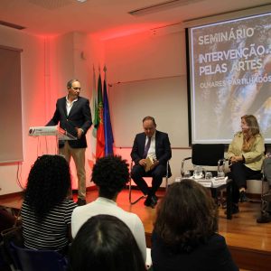 Intervenção Social pelas Artes: olhares que cruzam arte, território e ensino superior @IPV