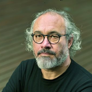 António Tavares apresenta novo romance “A Arte Pendular do Baloiço” @CM Figueira da Foz